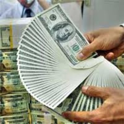 Fraudă de 200 milioane dolari în SUA cu carduri de credit false; bani trimişi şi în România
